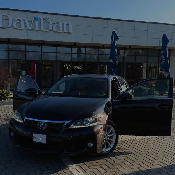 Lexus11 (600 x 600 px) Lexus11 (600 x 600 px)